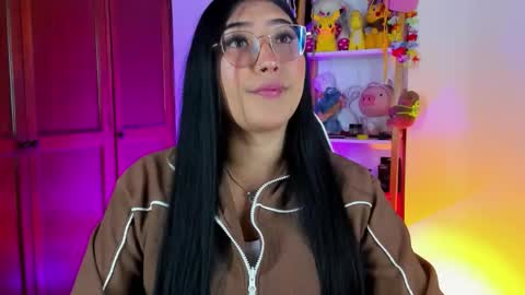 Snapshot of eymy_hadid_ chatting on 01-06-26, 09:50 Emily online show from 01-06-26, 09:50