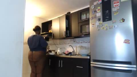 eyshaexotii online show from 11-17-25, 12:00