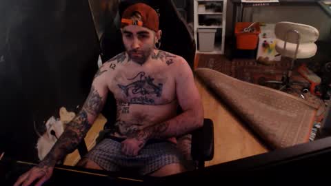 Snapshot of eytab chatting on 11-25-25, 07:14 Eytab online show from 11-25-25, 07:14