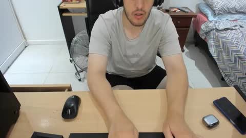 Ezzeq online show from 11-17-25, 11:32