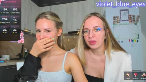 Snapshot of f1oraa chatting on 12-07-24, 01:07  if you dont have fansly account yet use this link to registration    online show from 12-07-24, 01:07