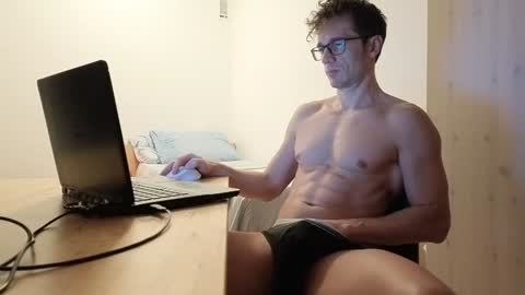 Mick online show from 12-01-24, 05:57