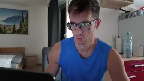 Mick online show from 10-20-25, 12:49