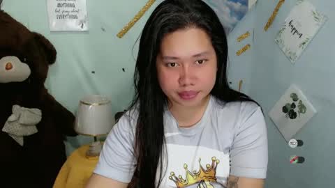 Snapshot of f3ckdollucy chatting on 02-07-25, 12:28 yanna online show from 02-07-25, 12:28