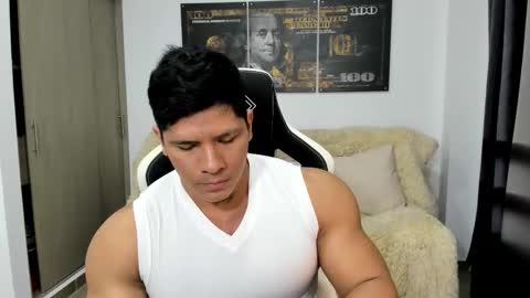 Snapshot of fabian_arango chatting on 02-24-26, 11:25 Fabian arango online show from 02-24-26, 11:25
