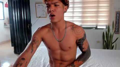 Snapshot of fabrizio_amery chatting on 12-23-24, 09:29 -  A N D E R online show from 12-23-24, 09:29