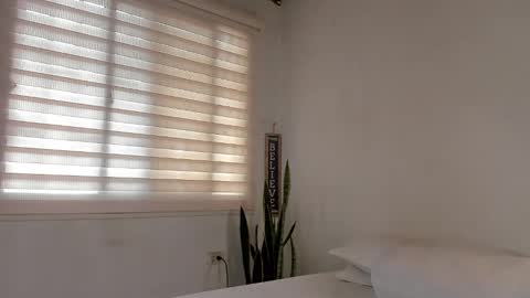 Snapshot of fabrizio_amery chatting on 12-27-24, 05:59 -  A N D E R online show from 12-27-24, 05:59