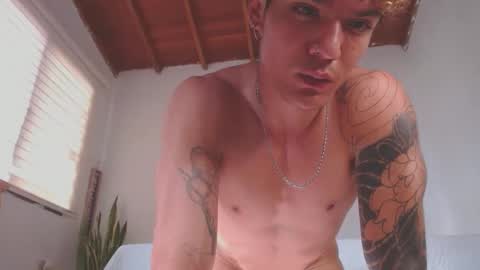 Snapshot of fabrizio_amery chatting on 03-05-25, 09:48 -  A N D E R online show from 03-05-25, 09:48