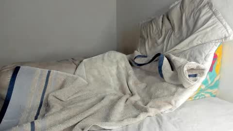 Snapshot of fabrizio_amery chatting on 10-03-25, 03:47 -  A N D E R online show from 10-03-25, 03:47