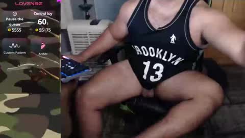 Snapshot of fabuloso13 chatting on 01-08-25, 01:11 Fabiano online show from 01-08-25, 01:11