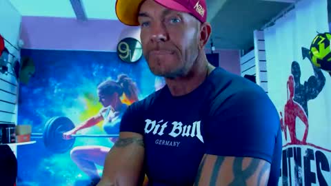 Snapshot of fabxxxl chatting on 10-23-25, 07:29 fabxxxl online show from 10-23-25, 07:29