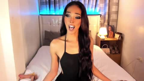 Snapshot of faelore_ chatting on 12-19-24, 11:03 faelore online show from 12-19-24, 11:03