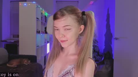 fairy_casey online show from 12-15-24, 10:37