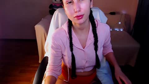Elli  online show from 12-13-24, 01:44