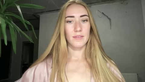 fairy_face online show from 09-11-25, 08:53