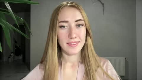 fairy_face online show from 09-24-25, 07:39