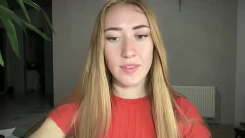 fairy_face online show from 10-04-25, 06:06