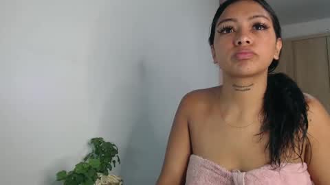 fairylatin online show from 12-30-24, 08:32