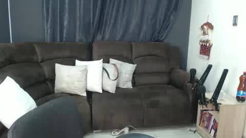 fairylatin online show from 12-16-25, 09:36