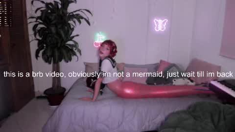 Snapshot of fairywhore chatting on 10-15-25, 03:39 Jackie Cosplayer online show from 10-15-25, 03:39