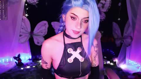 Snapshot of fairywhore chatting on 11-16-25, 03:23 Jackie Cosplayer online show from 11-16-25, 03:23