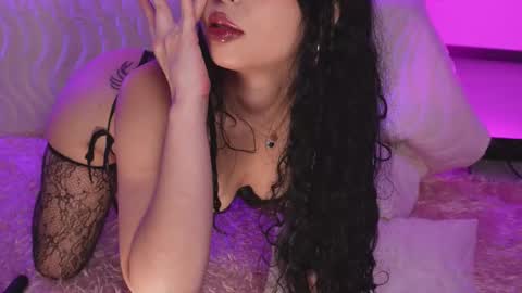 Snapshot of fairyyy1 chatting on 02-08-26, 02:48 Sara REMEMBER TO LEAVE A THUMB UP online show from 02-08-26, 02:48