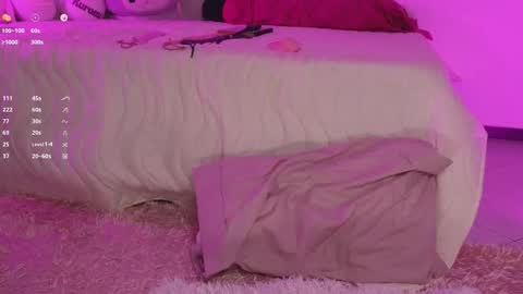 Snapshot of fairyyy1 chatting on 02-15-26, 05:04 Sara REMEMBER TO LEAVE A THUMB UP online show from 02-15-26, 05:04