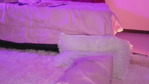 Snapshot of fairyyy1 chatting on 02-28-26, 04:02 Sara REMEMBER TO LEAVE A THUMB UP online show from 02-28-26, 04:02