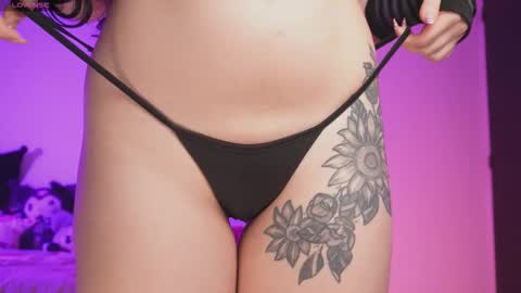 Snapshot of fairyyy1 chatting on 03-04-26, 04:40 Sara REMEMBER TO LEAVE A THUMB UP online show from 03-04-26, 04:40