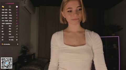 Emilia online show from 01-17-25, 04:28