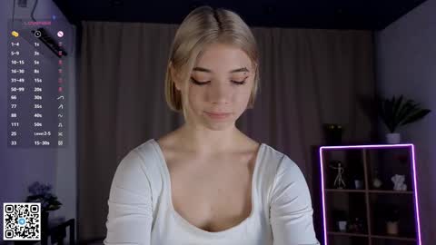 Emilia online show from 01-24-25, 04:16