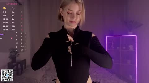 Emilia online show from 02-01-25, 04:24