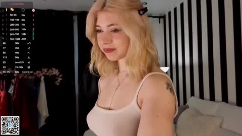 Emilia online show from 11-04-25, 04:33