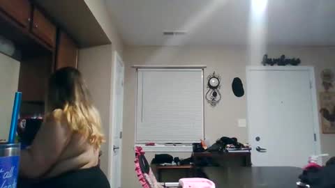 Snapshot of fall_flowers96 chatting on 03-19-26, 04:49 fall_flowers96 online show from 03-19-26, 04:49