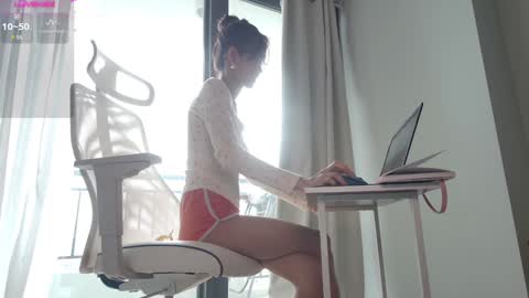 Snapshot of fallen_virtue chatting on 02-04-25, 04:26 Miya online show from 02-04-25, 04:26