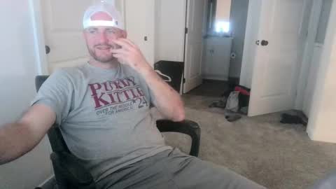 Snapshot of fallout7657 chatting on 11-02-25, 04:26 Daddy online show from 11-02-25, 04:26