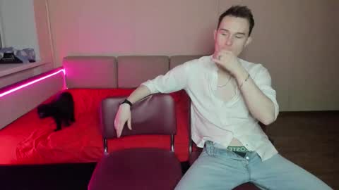 Snapshot of falxss chatting on 10-28-25, 05:59 falxss online show from 10-28-25, 05:59