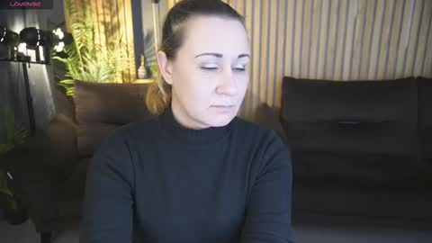 famousemuse online show from 03-24-26, 02:00