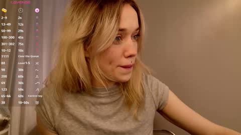 Snapshot of fancyamelia chatting on 10-10-25, 12:59 fancyamelia online show from 10-10-25, 12:59