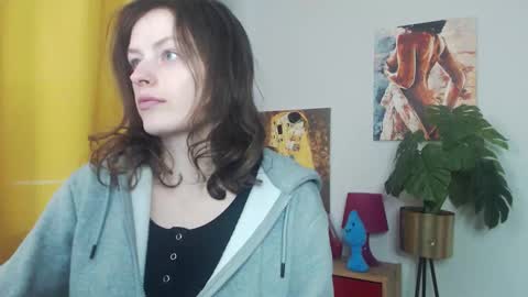 Nadine online show from 11-16-25, 07:25