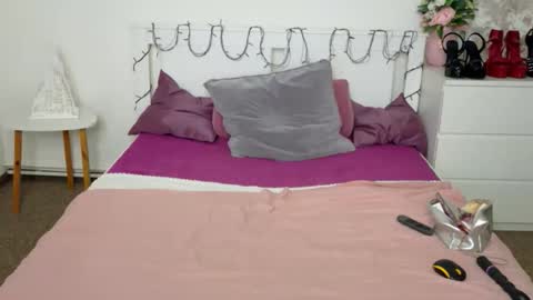 Fannie online show from 01-15-26, 05:34