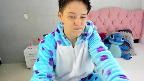 FANNY online show from 10-08-25, 02:53