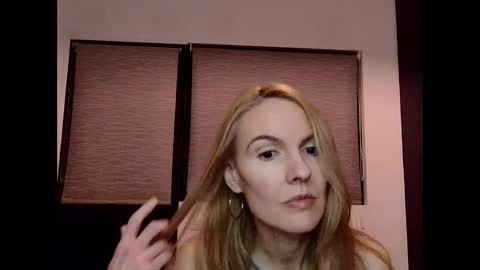 Fanny online show from 01-07-25, 04:05