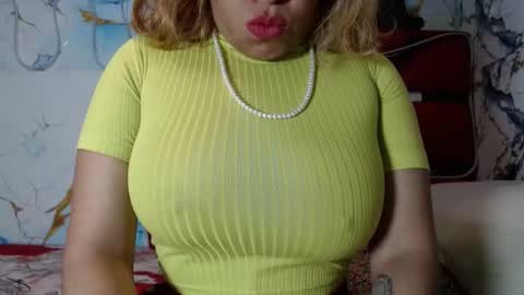 Snapshot of fantastic961397 chatting on 11-22-25, 09:03 fantastic961397 online show from 11-22-25, 09:03