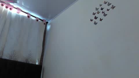 Snapshot of fantastic_asians2 chatting on 12-04-25, 08:28 Ale online show from 12-04-25, 08:28