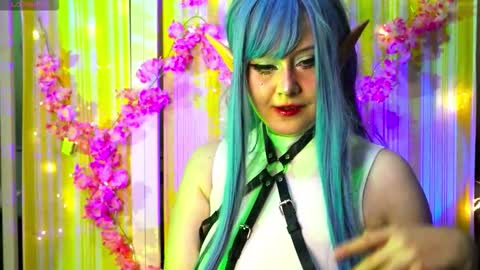 Snapshot of fantastic_fairy chatting on 11-05-25, 10:32 Fairy online show from 11-05-25, 10:32