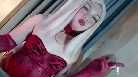 DANIELLA - DONT FORGET TO GIVE ME A THUMBSU UP online show from 02-10-26, 12:04