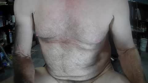 Snapshot of fantasyresort chatting on 10-17-25, 03:10 fantasyresort online show from 10-17-25, 03:10