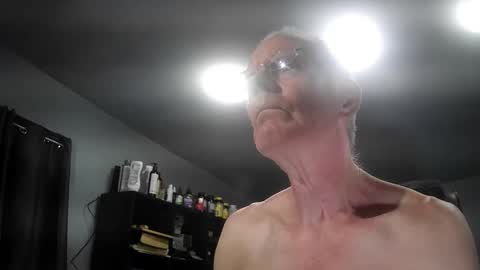 Snapshot of fantasyresort chatting on 11-04-25, 04:22 fantasyresort online show from 11-04-25, 04:22