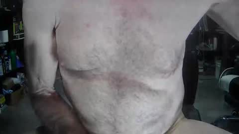 Snapshot of fantasyresort chatting on 11-20-25, 04:56 fantasyresort online show from 11-20-25, 04:56